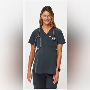 Figs Octavia V-Neck One Pocket Maternity Scrub Top Dark Harbor Blue Size Small